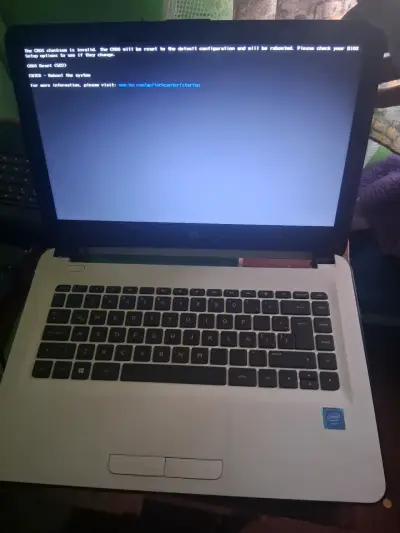 Laptop HP - miniatura 1