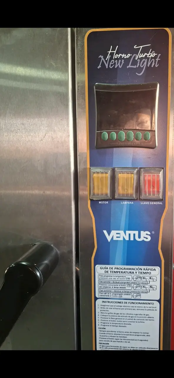 Horno Turbo Ventus New Light con Bandejas - 4