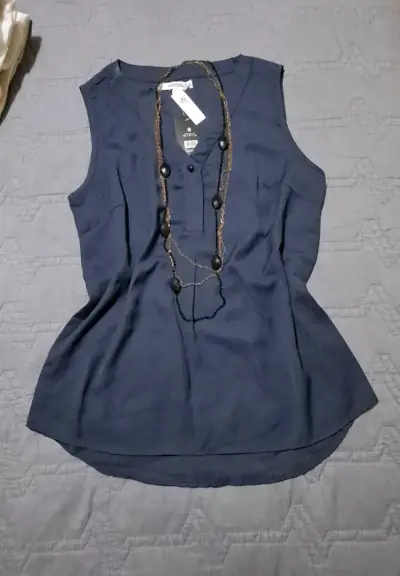 Blusas de mujer en colores variados - miniatura 3