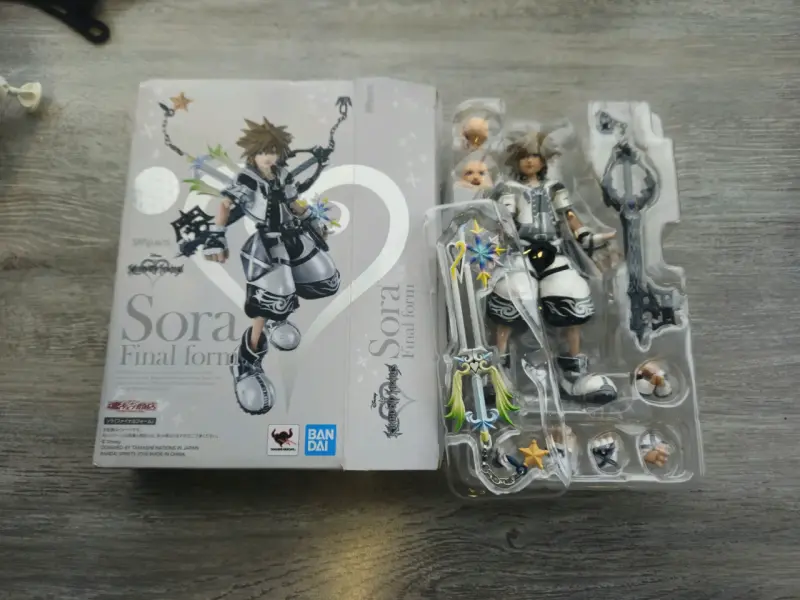 Figura de acción Sora Final Form Bandai - 1