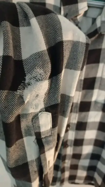 Camisa a cuadros blanco y negro hombre - miniatura 3