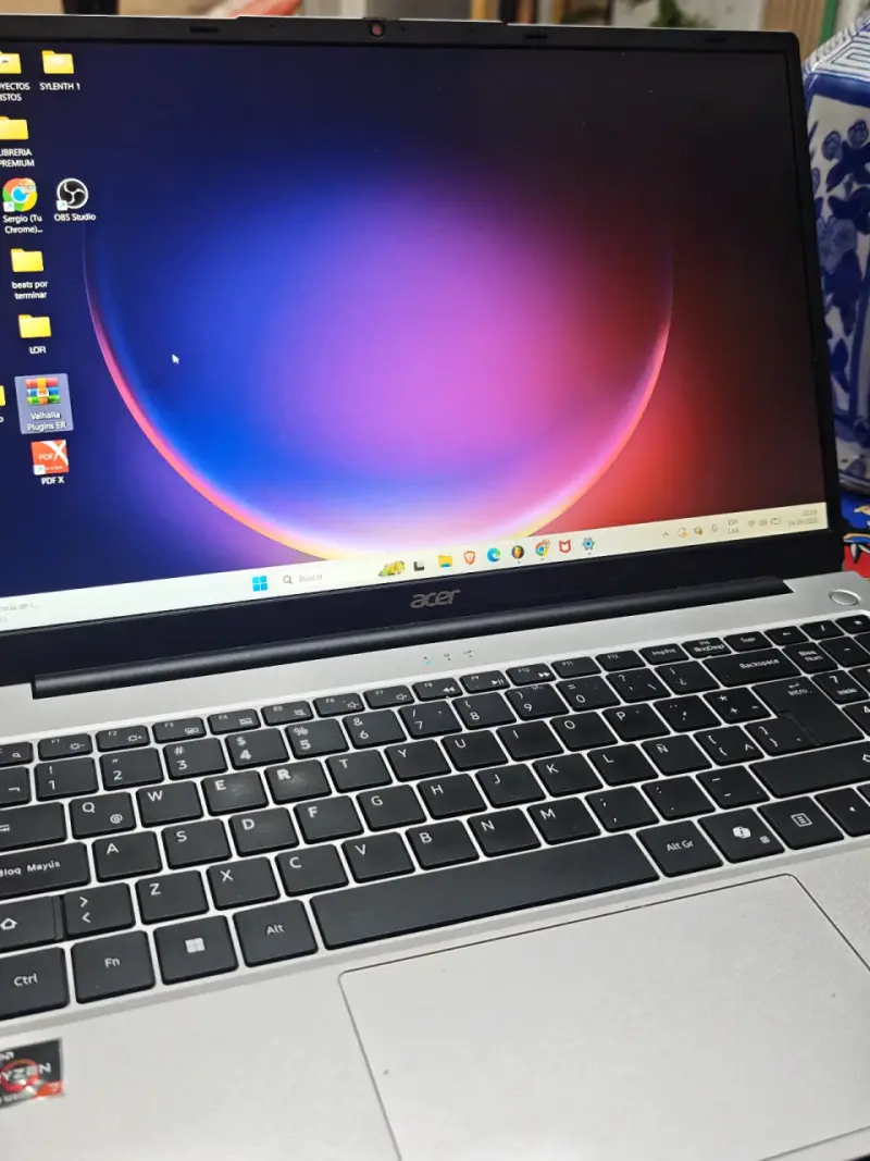 Laptop Acer Aspire Lite 15 con Pantalla Full HD - 4