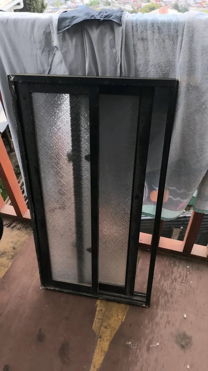 Ventana corredera de aluminio usada - 3