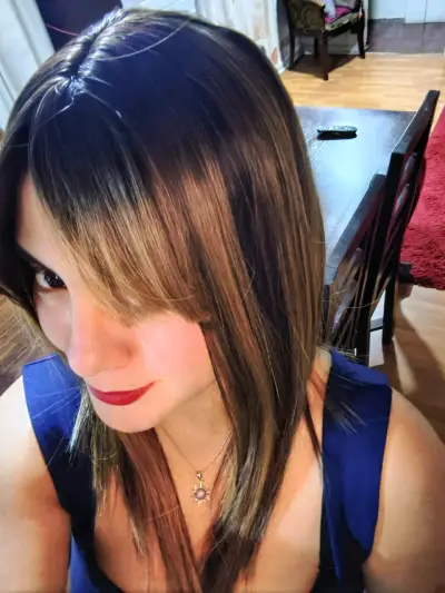 Peluca de cabello liso castaño con mechas - miniatura 1