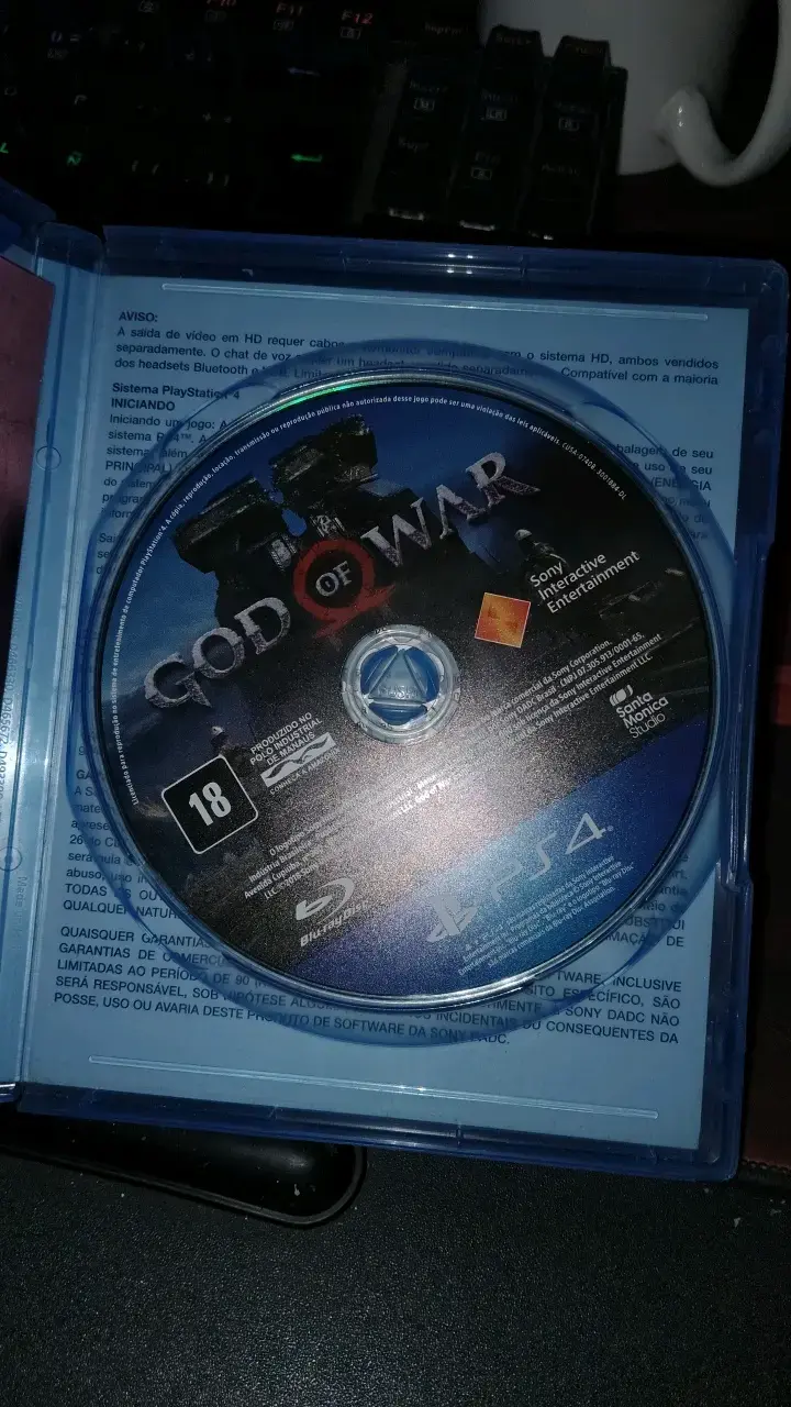 God of War para PS4 en buen estado - 2