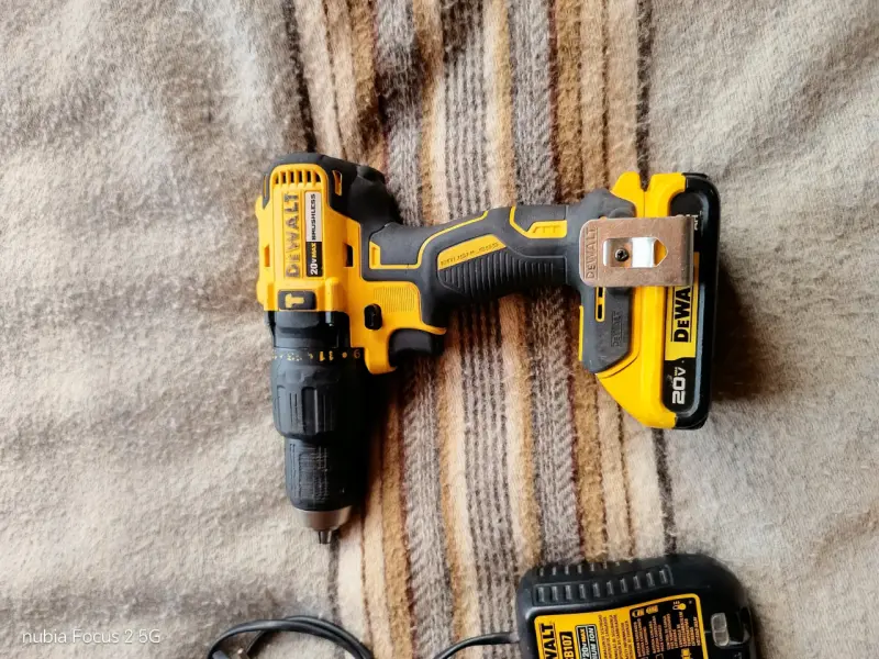 Taladro Percutor DeWalt 20V - 3