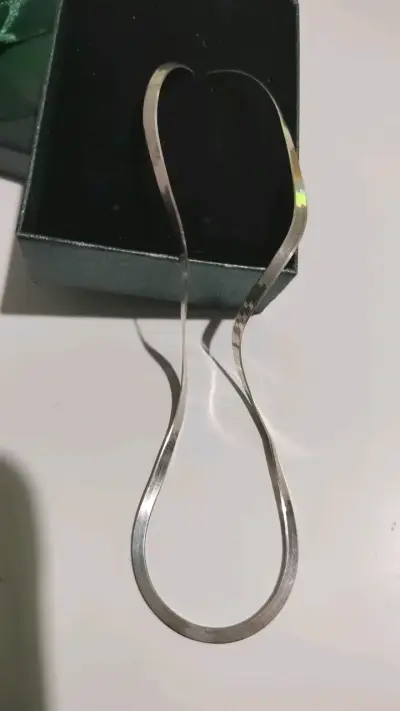 Collar de plata elegante con caja de regalo - miniatura 3