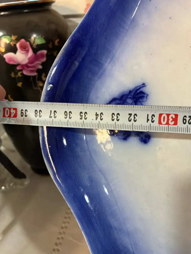 Bandeja de porcelana azul con diseño floral - 2