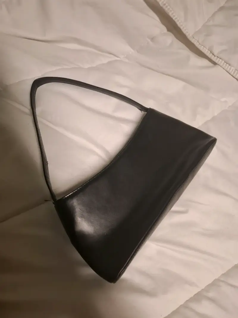 Cartera de cuero negra elegante - 4