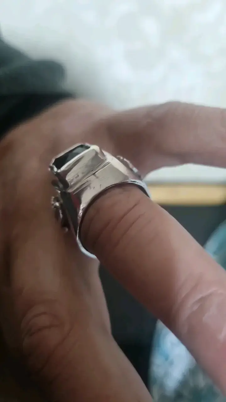 Anillo de plata con piedra negra - 3