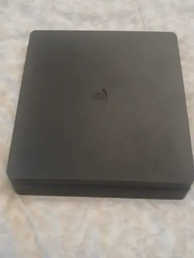 Consola de videojuegos Sony PlayStation 4 con cable - miniatura 1