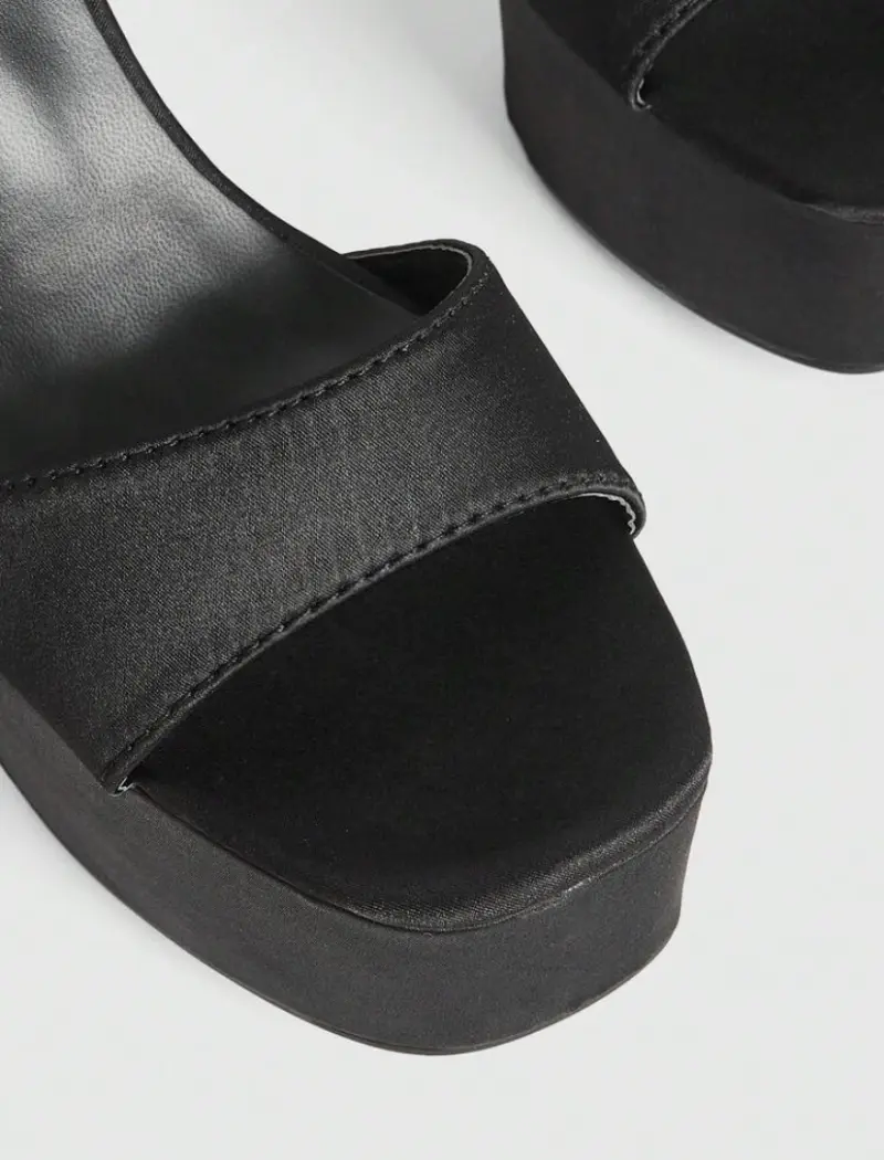 Sandalias de tacón alto negras elegantes - 2