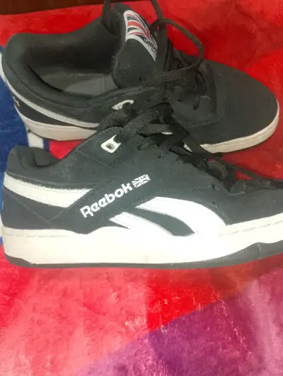 Zapatillas deportivas negras Reebok clásicas - miniatura 1