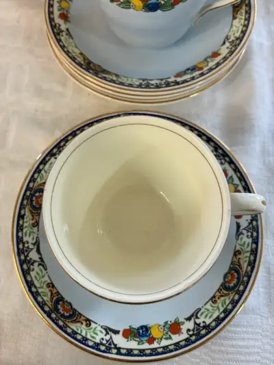 Juego de Tazas de Porcelana Decoradas Vintage - miniatura 3
