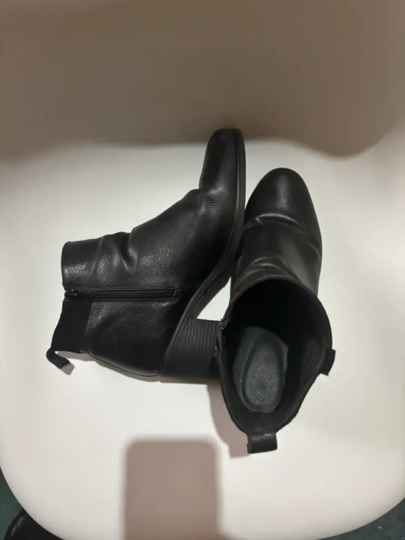 Botines negro con tacón medio - 2