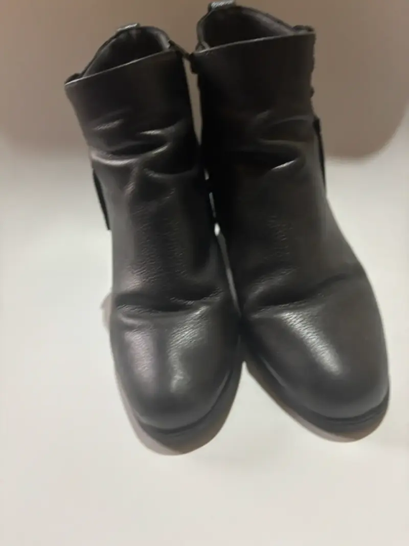 Botines negro con tacón medio - 4