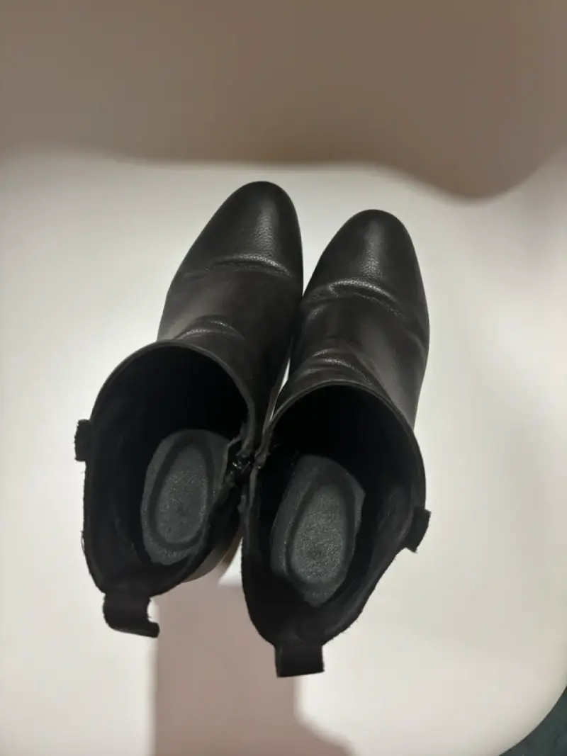Botines negro con tacón medio - 5