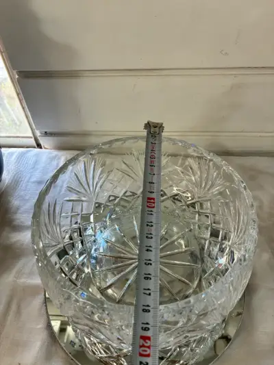 Centro de Mesa de Cristal Tallado Elegante - miniatura 5