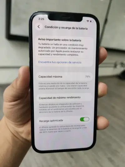 iPhone 12 en buen estado color negro - miniatura 6