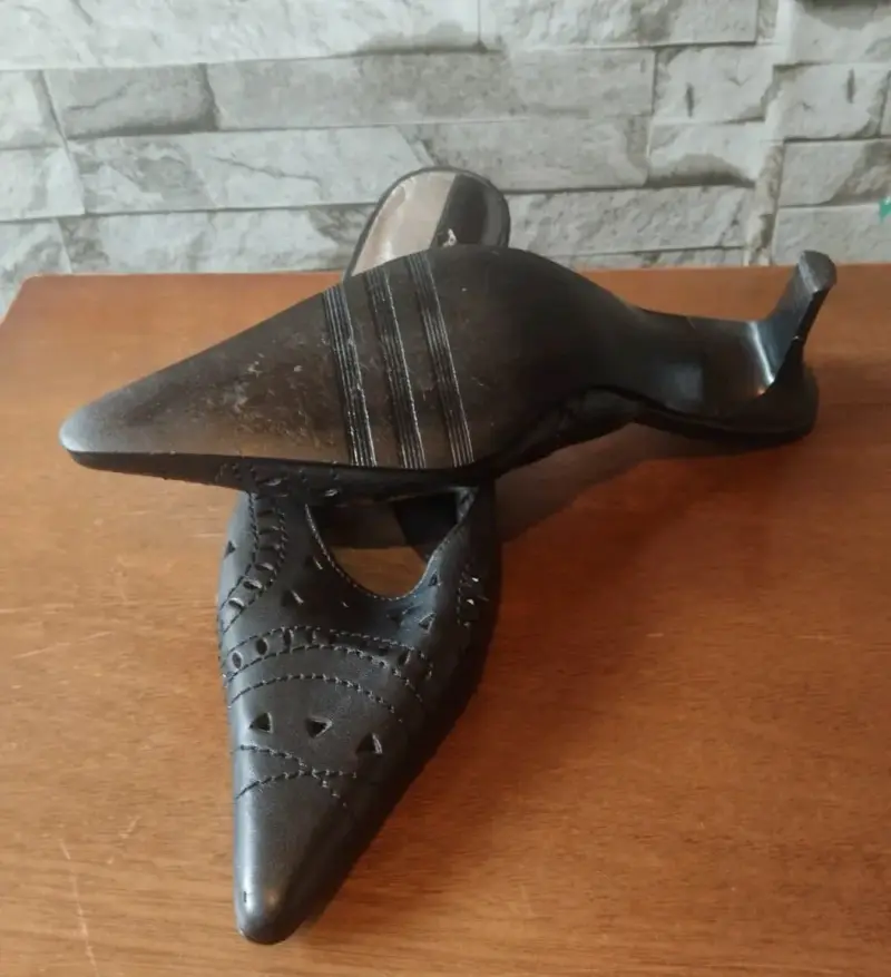 Zapatos de tacón bajo Albano negros - 3