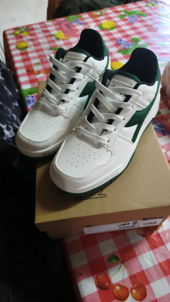 Zapatillas deportivas Diadora blancas y verdes - 4