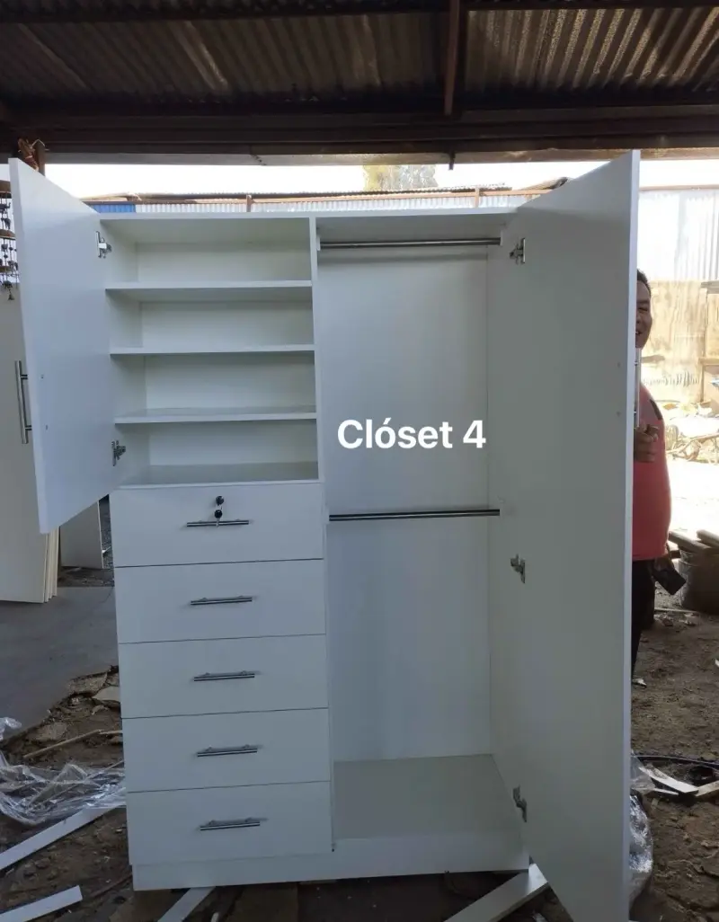 closet 4 - 1