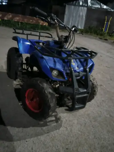 Cuatrimoto ATV azul para niños - miniatura 1