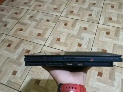 Consola Sony PlayStation 2 Slim usada - miniatura 2