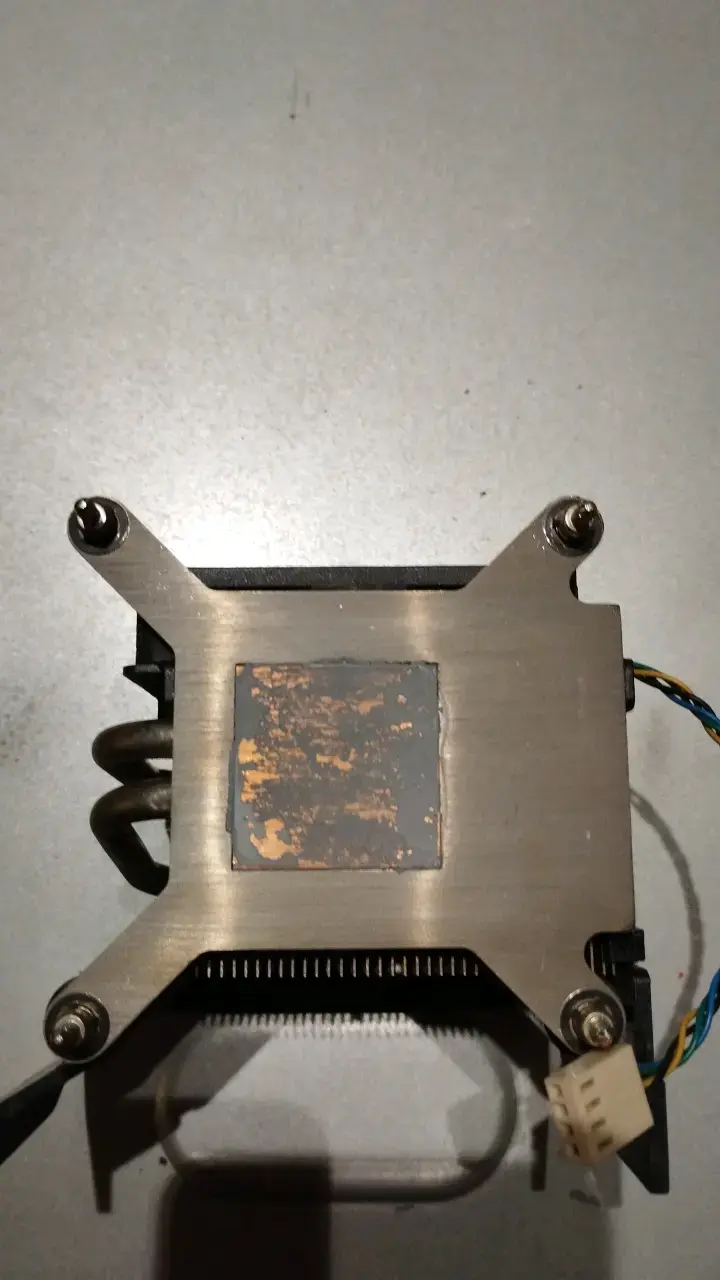 Disipador de CPU AVC - 6
