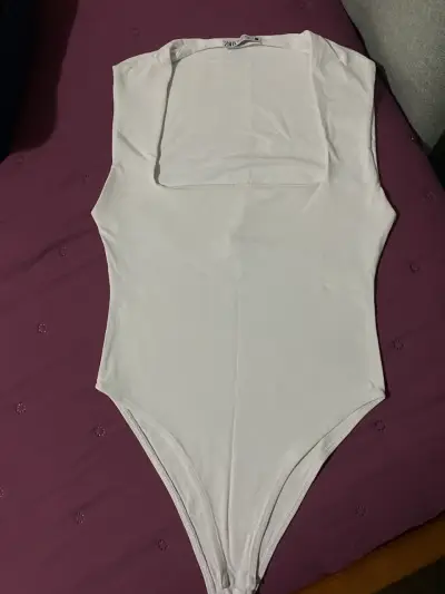 Body blanco sin mangas Zara - miniatura 1