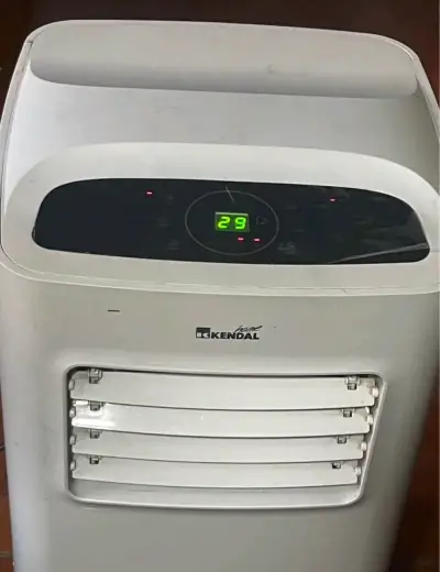 Aire acondicionado portátil Kendal con control digital - miniatura 1