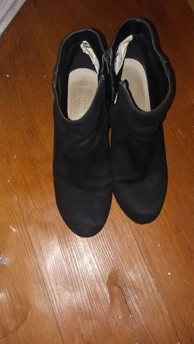 Botines negros de tacón alto para mujer - miniatura 1