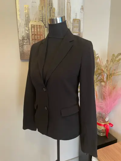 Blazer negro elegante para mujer - miniatura 2