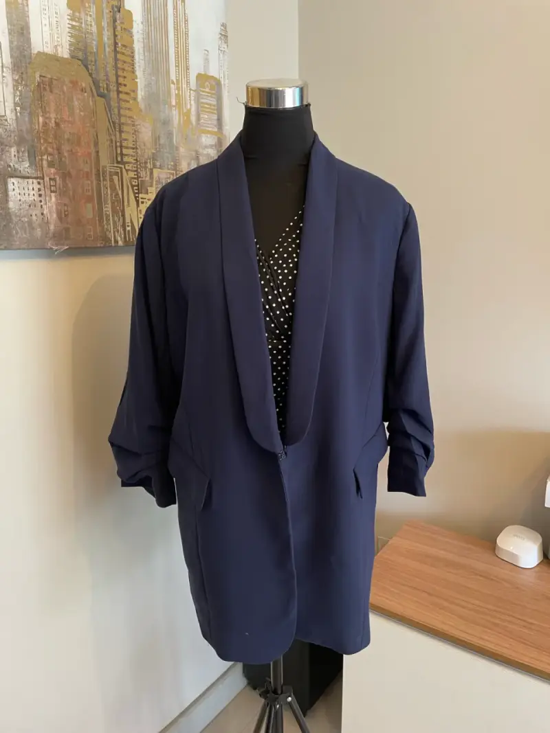 Blazer azul marino para mujer elegante - 1