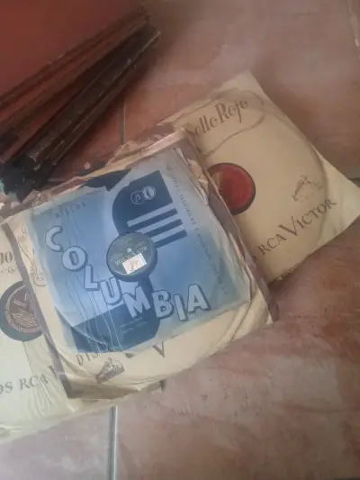 Colección de discos de vinilo antiguos RCA Victor y Columbia - miniatura 2
