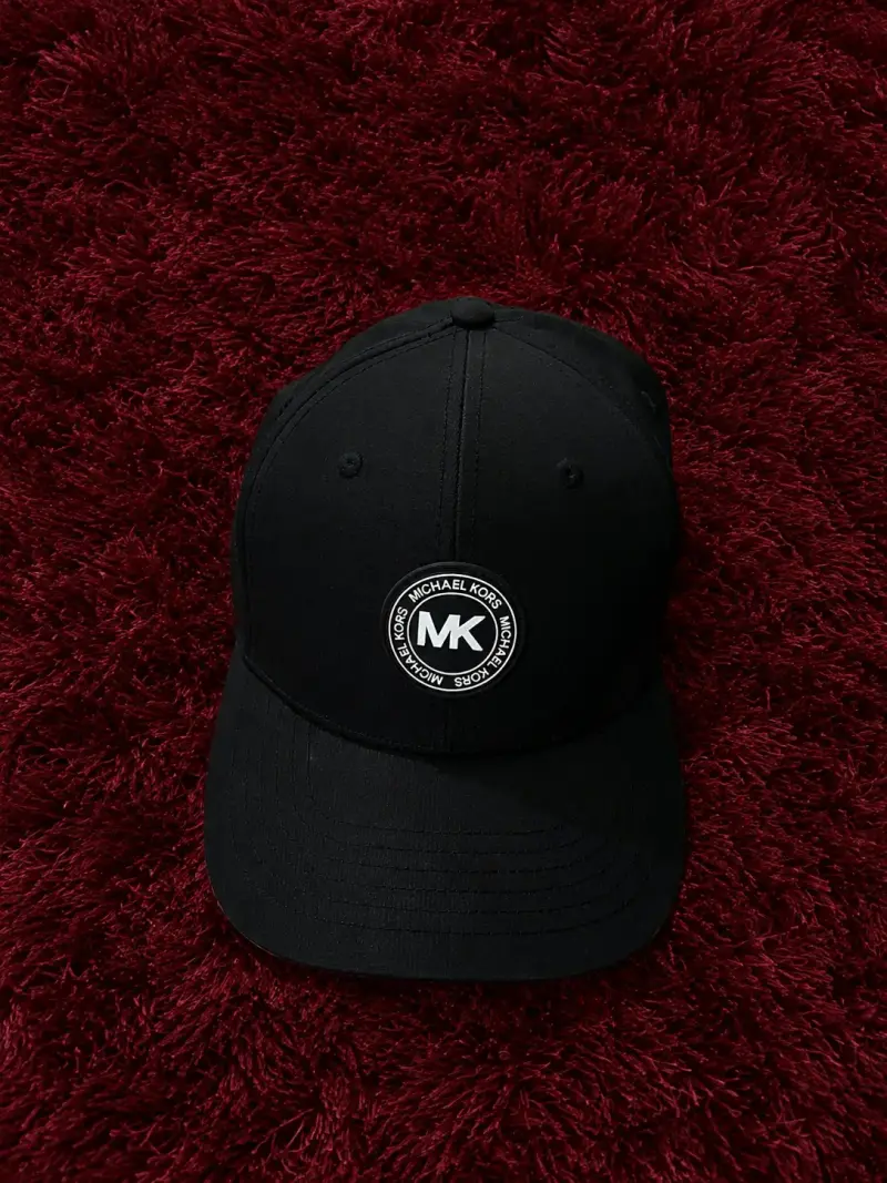 Gorra negra Michael Kors con logo - 1
