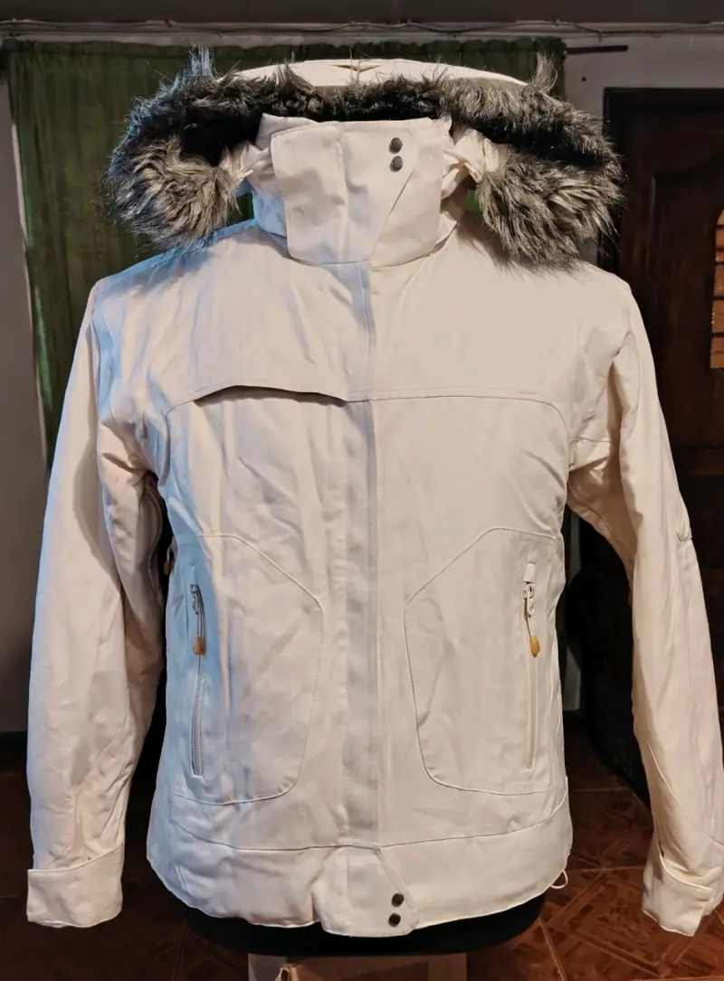 Chaqueta Columbia blanca con capucha de piel - 5