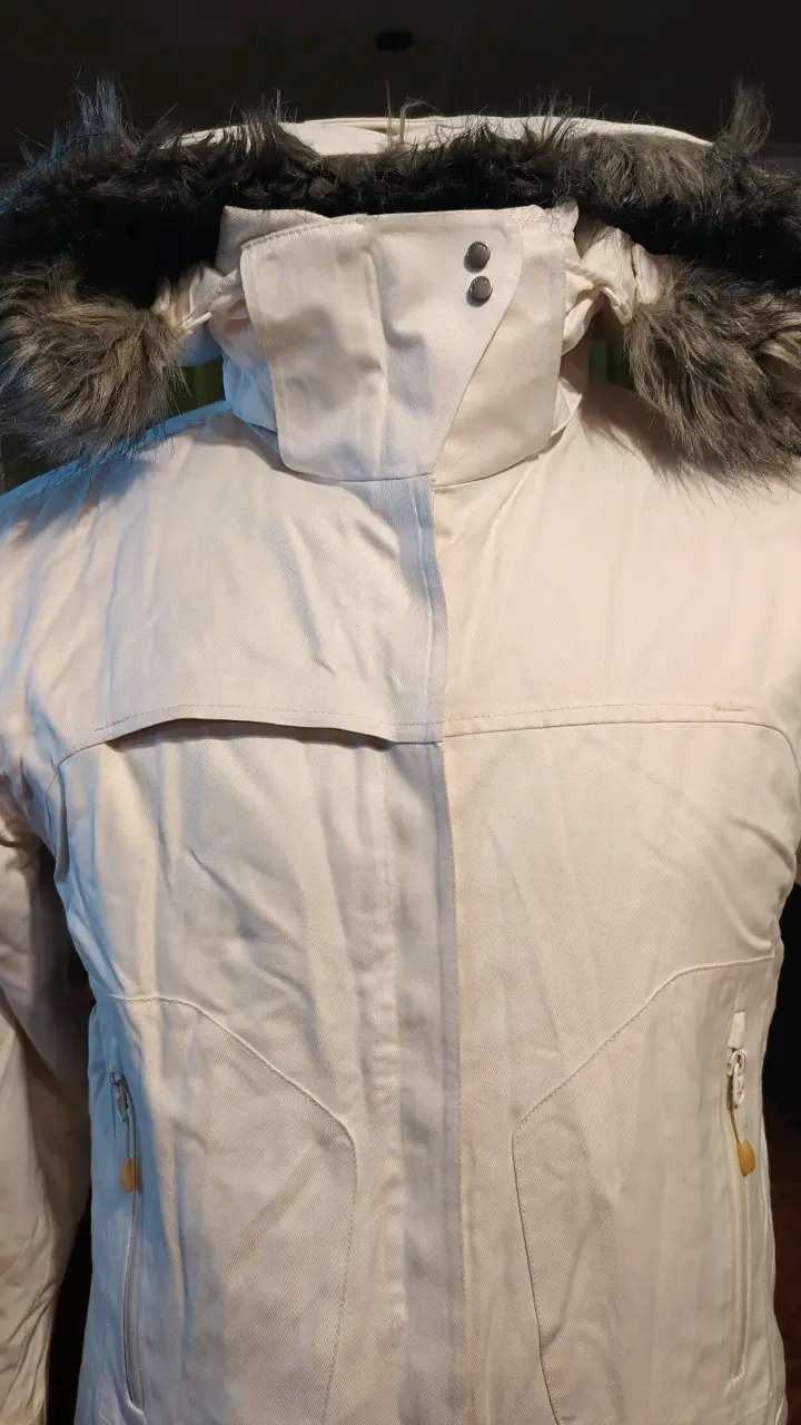 Chaqueta Columbia blanca con capucha de piel - 6