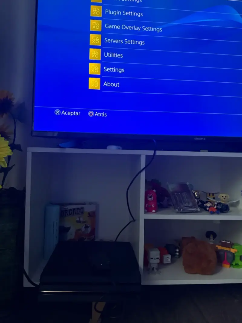 PlayStation 4 pro 1tb desbloqueada con gold gen - 2