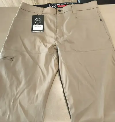 Conjunto Outdoor Columbia + Wrangler ATG - NUEVOS - miniatura 4