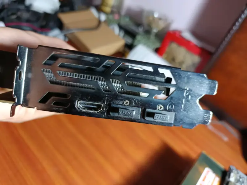Tarjeta gráfica 1650 Gaming X - 4