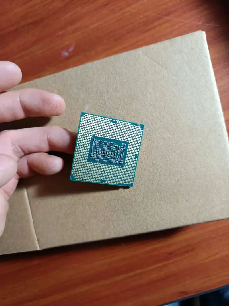 Procesador Intel Core i5-9600KF - 2