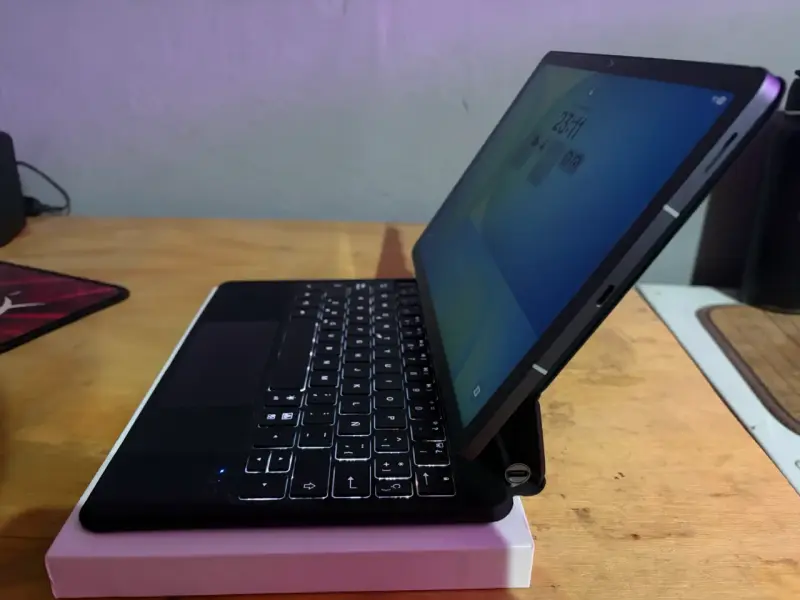 Galaxy tab s10fe 128GB + Magic Keyboard - 2