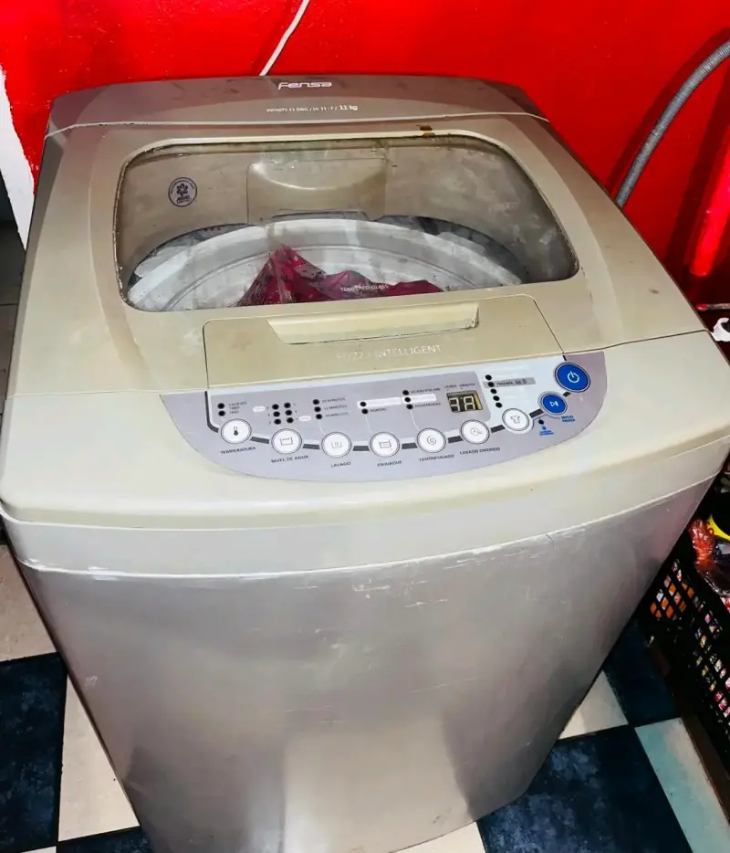 Lavadora Fensa 11 kg en buen estado