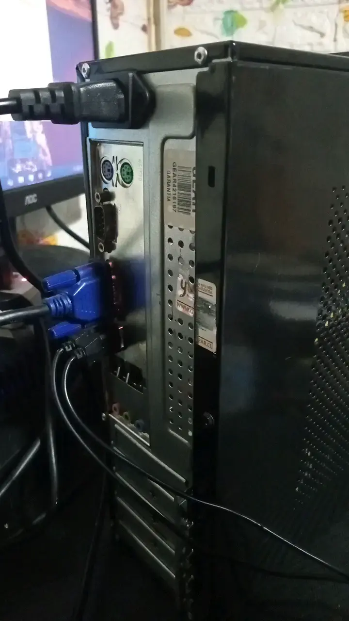 PC computador barato Athlon II X4 nucleos 8gb ram - 5