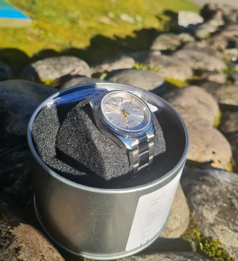 Reloj Casio Plateado Mujer con Fecha y Día - 2