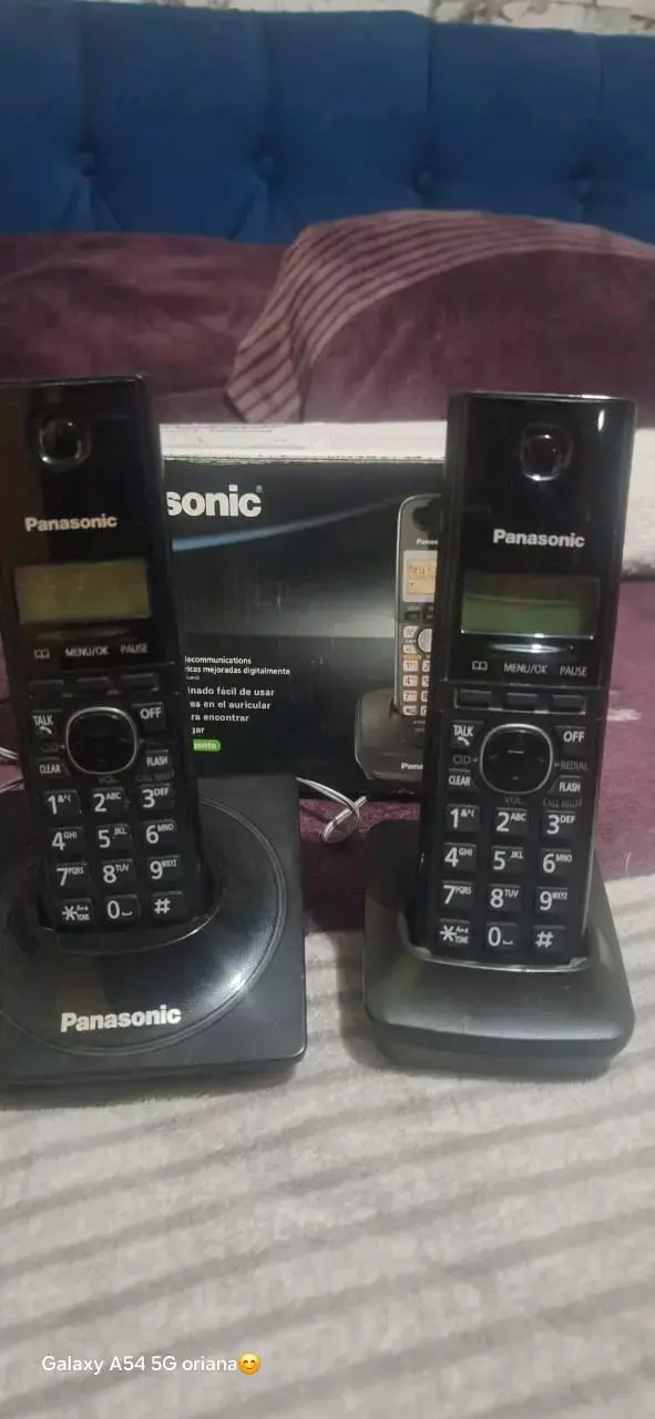 Teléfonos inalámbricos Panasonic con base - 2