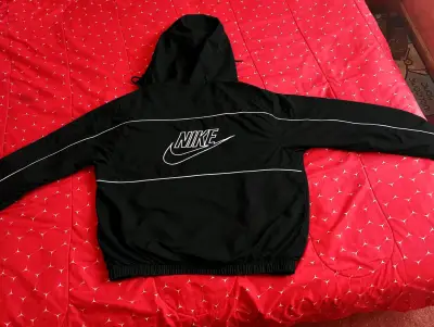 Chaqueta cortavientos nike - miniatura 3