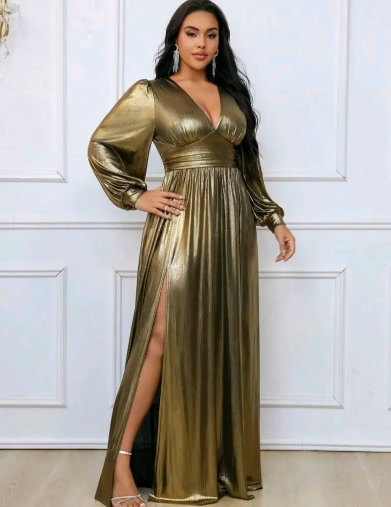 Vestido largo dorado con escote en V - 4