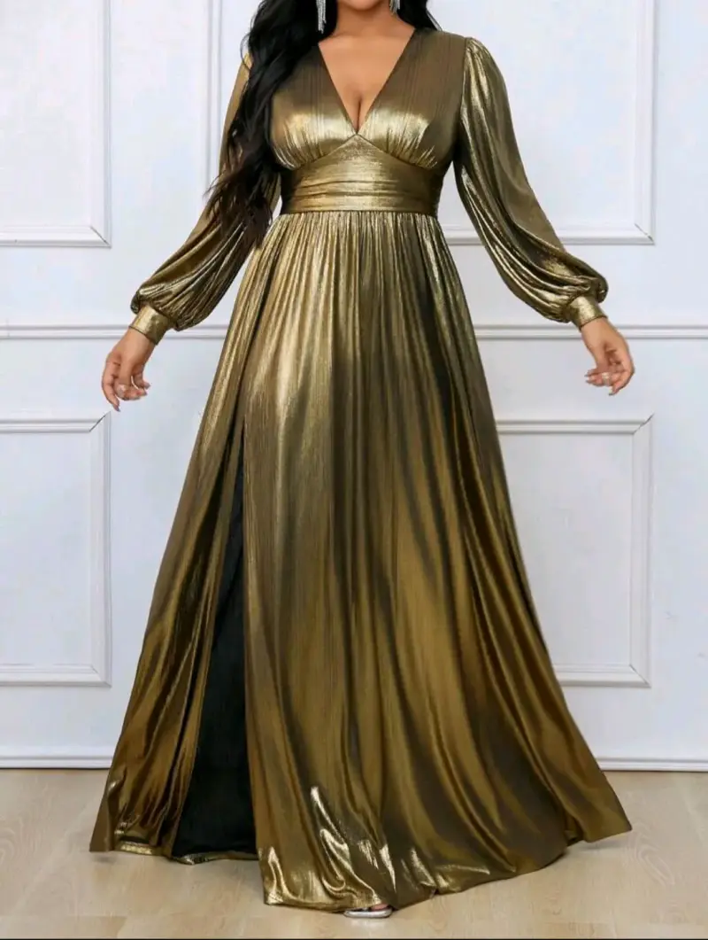 Vestido largo dorado con escote en V - 5